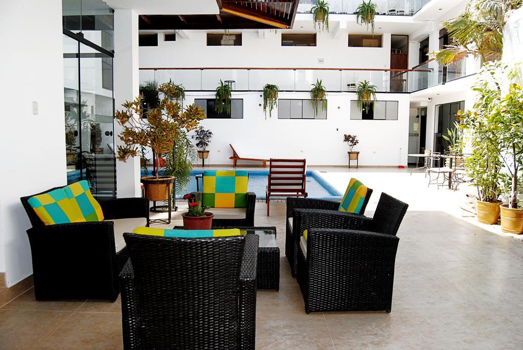 Mc Hotel Ica Bagian luar foto