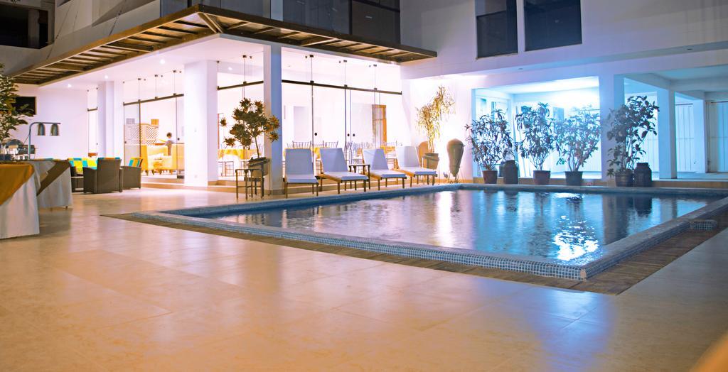 Mc Hotel Ica Bagian luar foto