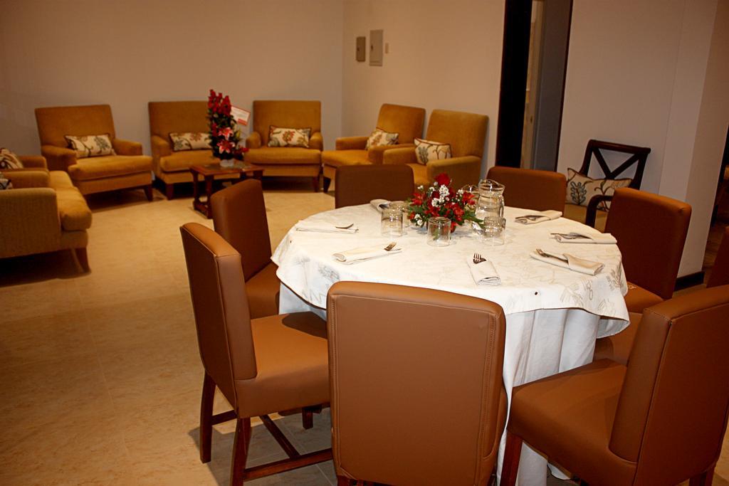 Mc Hotel Ica Bagian luar foto