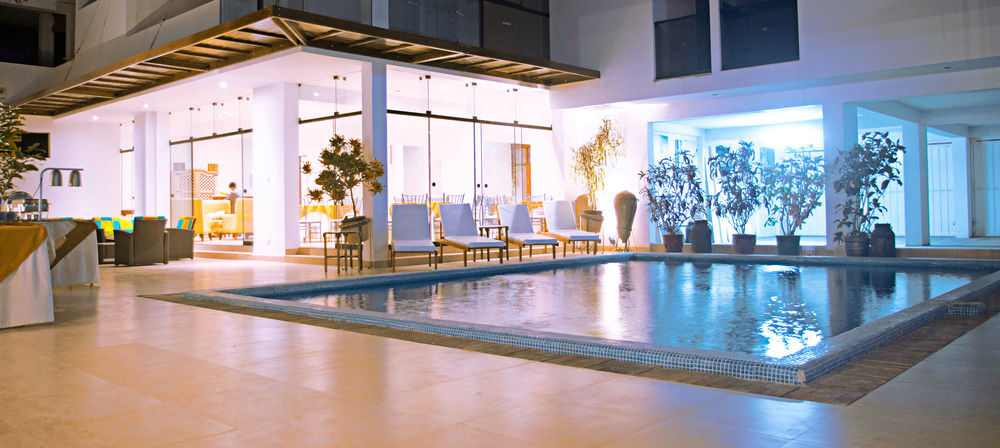 Mc Hotel Ica Bagian luar foto