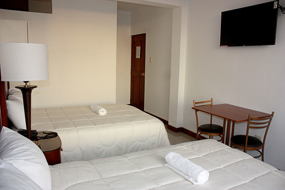 Mc Hotel Ica Bagian luar foto